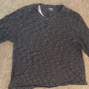 Men’s Untuckit 3xl. Fits like a 2XL cotton comfort